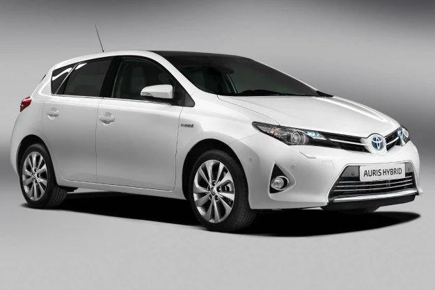 Nowa toyota auris