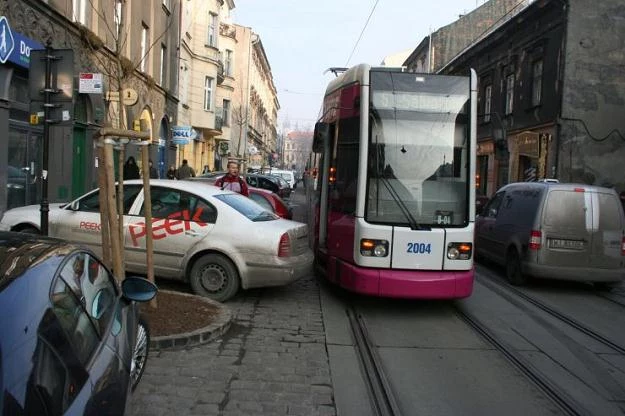 Czasem wystarczy kilka centymetrów i miasto staje