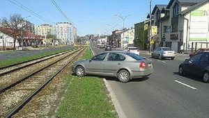 Zostawił auto na luzie. I w sumie miał dużo szczęścia