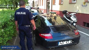 Ukradli sejf i schowali w bagażniku Porsche 911 Carrera