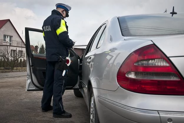 Policja ma prawo zatrzymać dowód rejestracyjny / Fot: Tymon Markowski