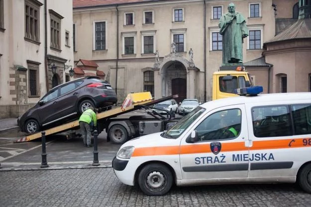 Miasta chętnie odholowują pojazdy / Fot: Szymon Blik