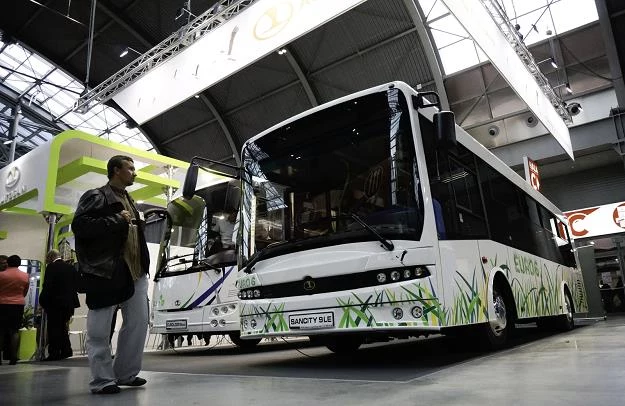 Stoisko Autosana na targach w Kielcach. Firma ma poważne kłopoty