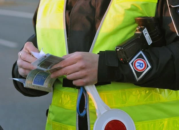 Kontrola stanu technicznego może się zakończyć zatrzymaniem dowodu / Fot: Paweł Skraba