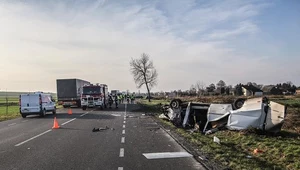 Miejsce zderzenia nieoznakowanego fiata z mercedesem