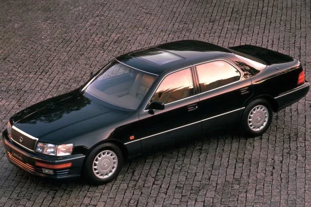 Lexus LS400