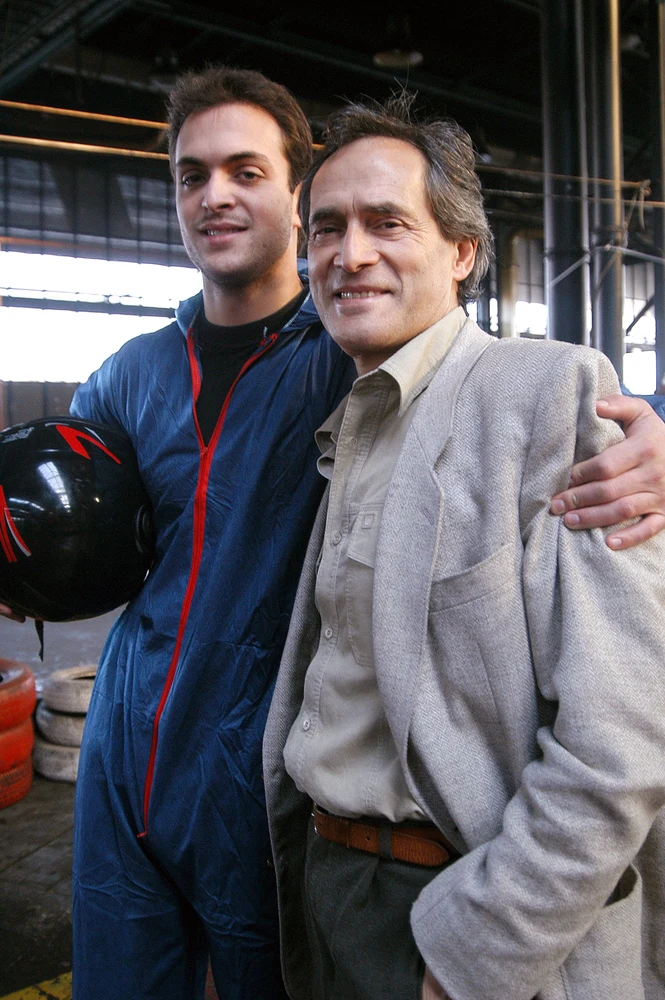 Syn Mateusz jest dużym wsparciem dla Jerzego Zelnika w tym okresie Syn Mateusz jest dużym wsparciem dla Jerzego Zelnika w tym okresie