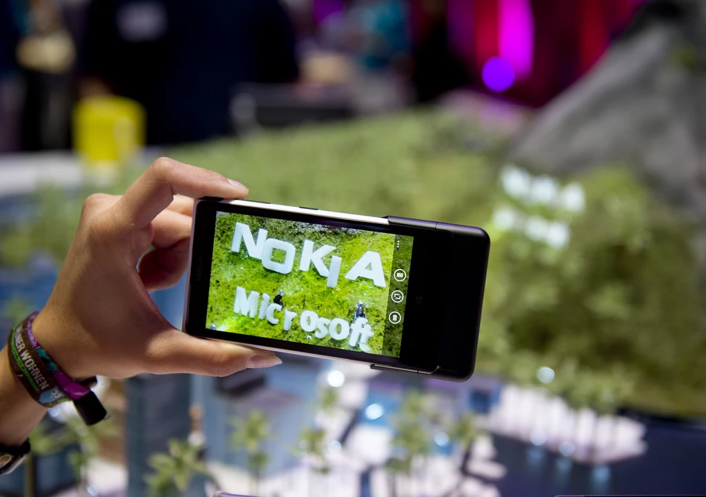 Czy Nokia jest faworyzowana przez Microsoft? Wiele wskazuje, że tak