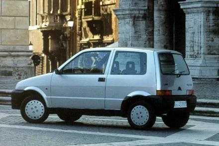 8. Fiat cinquecento - skradziono 297 egzemplarze