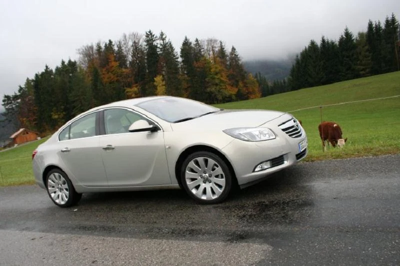 Opel insignia - COTY 2009 Opel insignia - COTY 2009