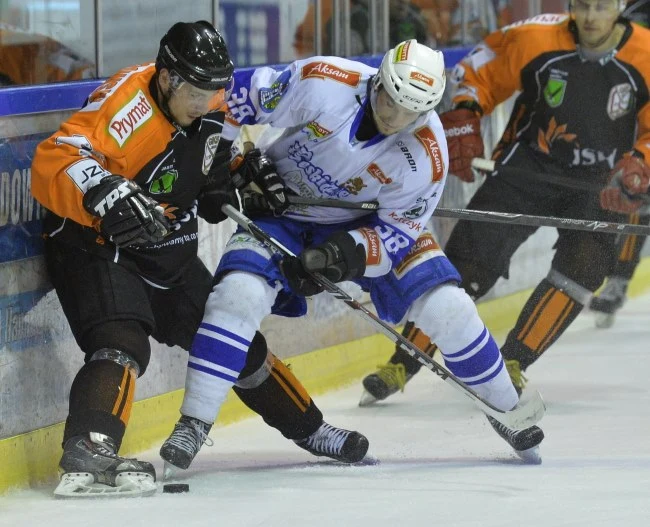 Jastrzębianie już po pierwszej tercji prowadzili 5-0 Jastrzębianie już po pierwszej tercji prowadzili 5-0