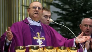 Na zdjęciu archiwalnym z 26.01.2013 r. biskup pomocniczy warszawski Tadeusz Pikus