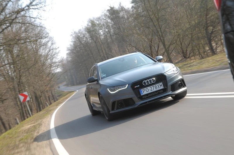 Najnowsza odsłona Audi RS 6 jest na razie dostępna wyłącznie z nadwoziem kombi.