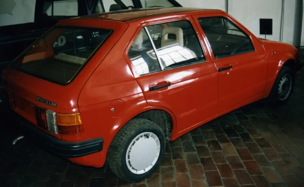 Ostatnia nadzieja polskiej motoryzacji lat schyłkowego PRL-u – samochód wars.