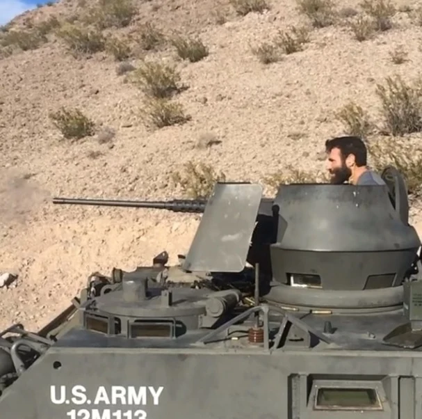 "Zwyczajny poniedziałek" w wykonaniu Dana Bilzeriana "Zwyczajny poniedziałek" w wykonaniu Dana Bilzeriana