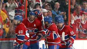 Max Pacioretty (w środku, nr 67.) ustrzelił hat-tricka