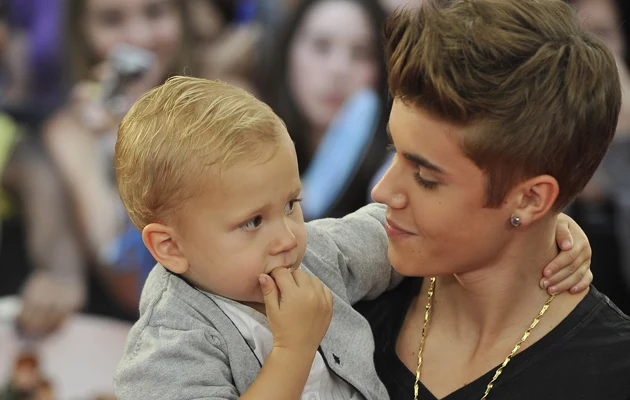 Justin Bieber z bratem