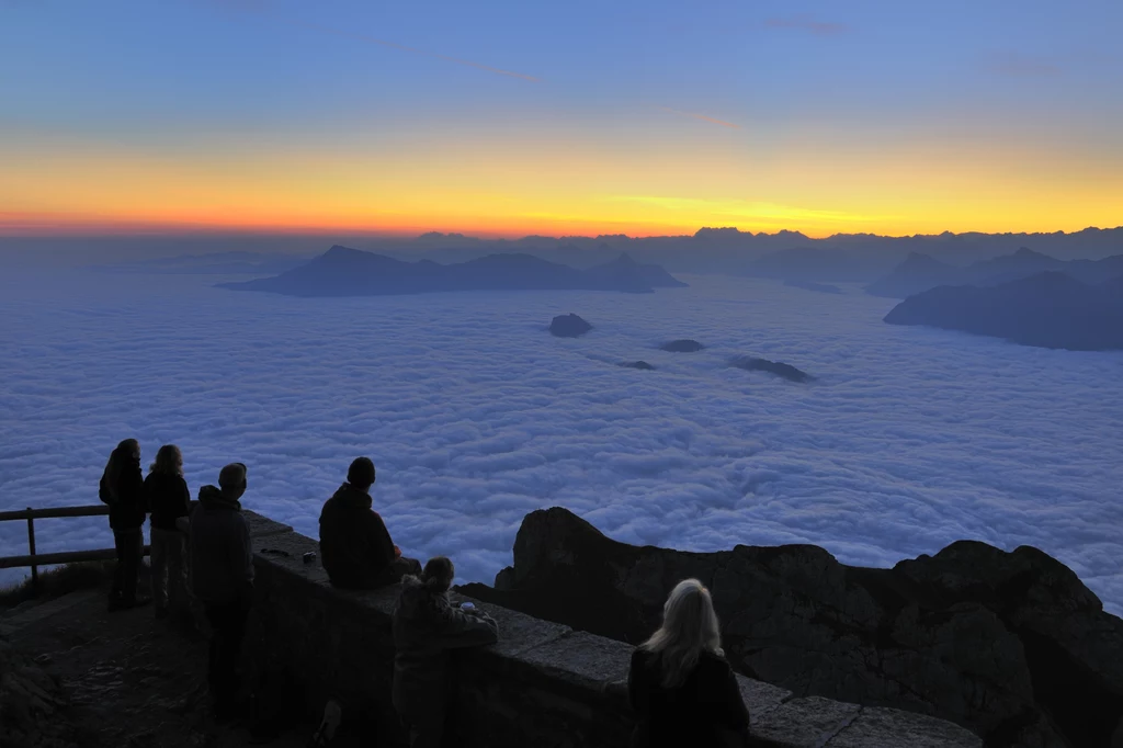 Wschód słońca na górze Pilatus