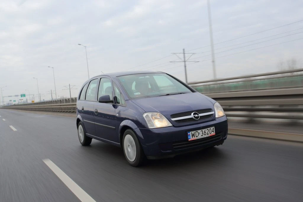 Opisywany egzemplarz pochodzi z polskiej sieci sprzedaży, od 2005 roku jest w rękach jednego użytkownika.