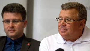 Selekcjoner Polaków Igor Zacharkin i Dawid Chwałka - prezes PZHL-u.