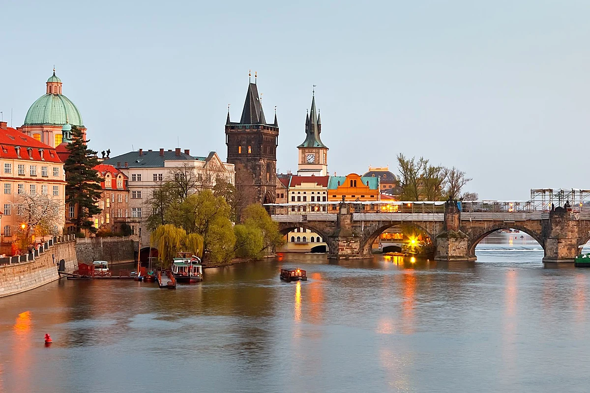 Most Karola w Pradze. 