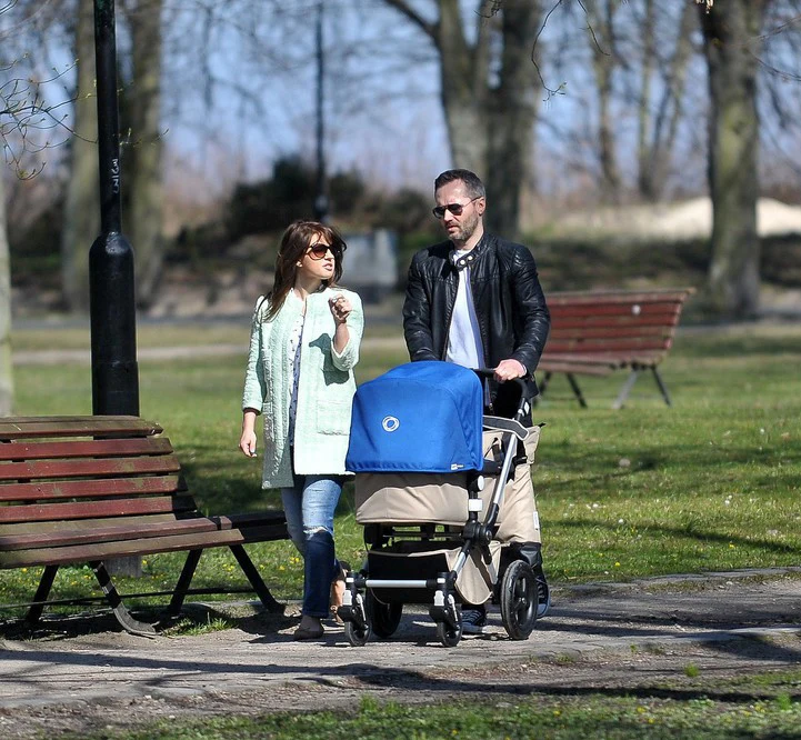 Jarosław Wałęsa z synem i żoną Eweliną