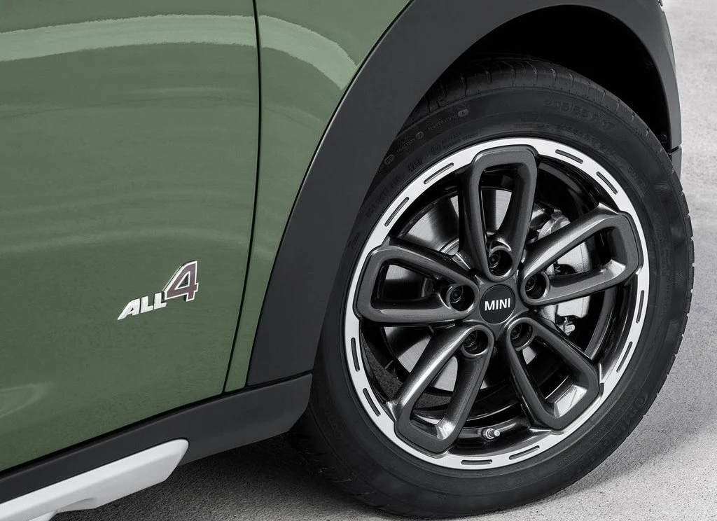 Mini Countryman (2015)