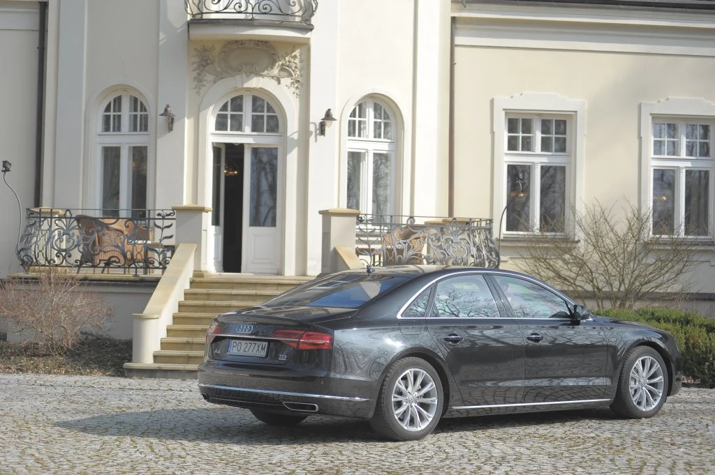 Audi A8 3.0 TDI Clean Diesel quattro