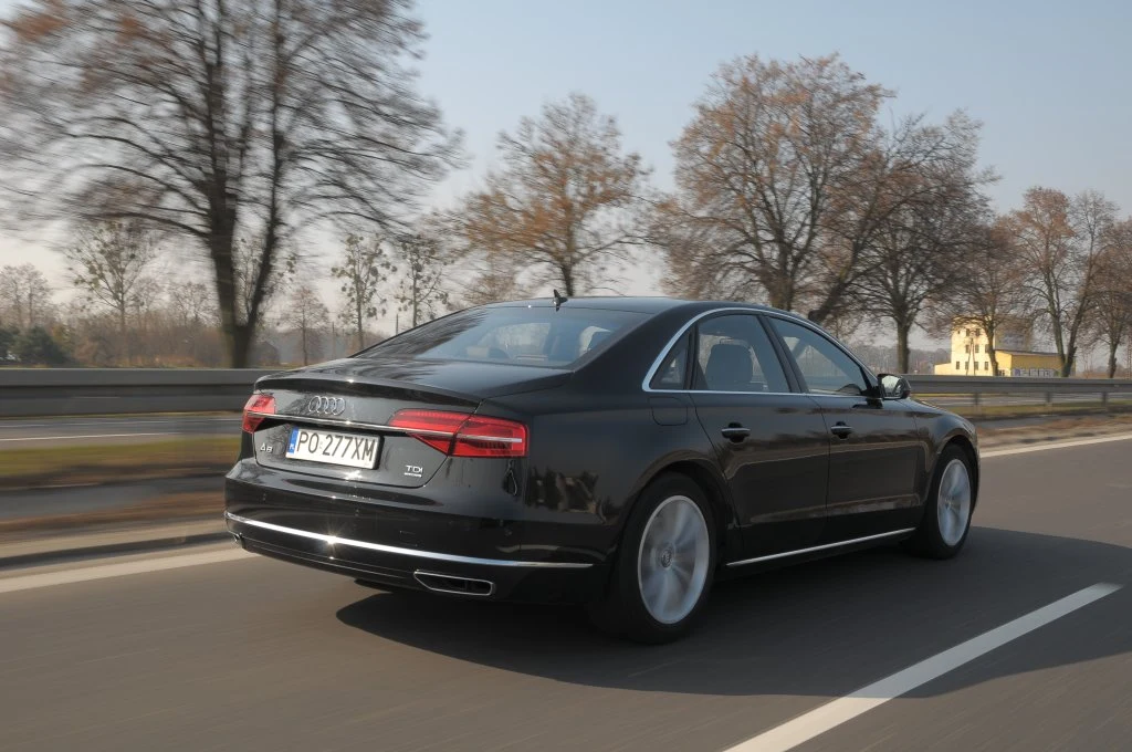 Audi A8 3.0 TDI Clean Diesel quattro