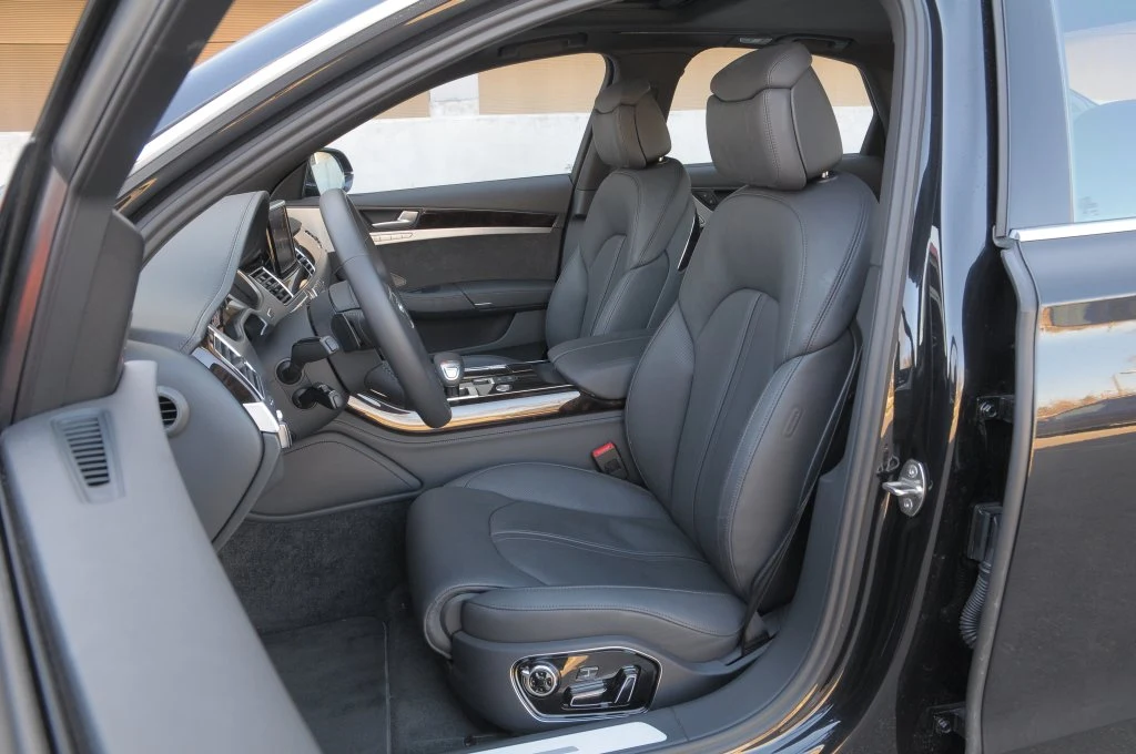 Audi A8 3.0 TDI Clean Diesel quattro
