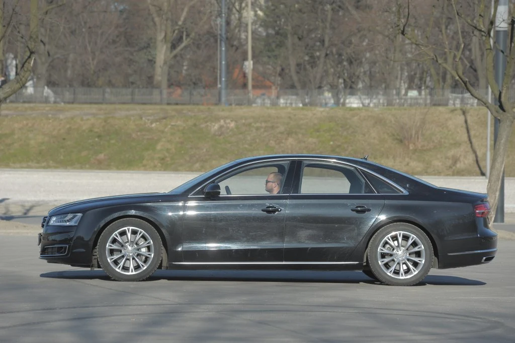 Audi A8 3.0 TDI Clean Diesel quattro