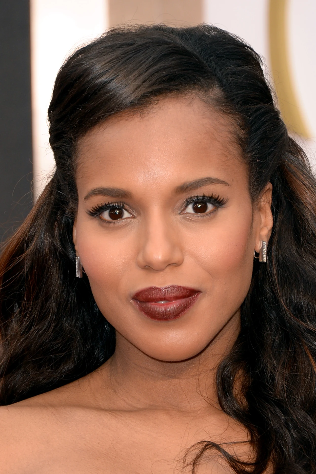 Miejsce 10. Kerry Washington (37 l.) - amerykańska aktorka, znana m.in. z filmu Quentina Tarantino "Django". "Niedoskonałość jest darem. Gdybym przyjęła, że pokażę się publicznie tylko wtedy, gdy wyglądam idealnie, nigdy nie wstawałabym z łóżka" - powiedziała portalowi Doobop.com.