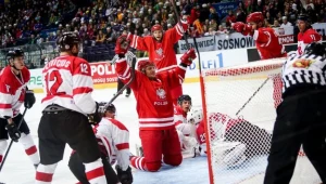 Leszek Laszkiewicz (na kolanach) i spółka potwierdzili klasę