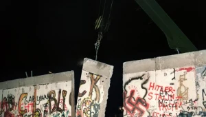 Rozbiórka muru berlińskiego