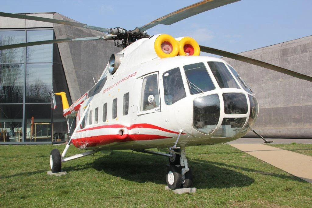 Wyremontowany papieski Mi-8