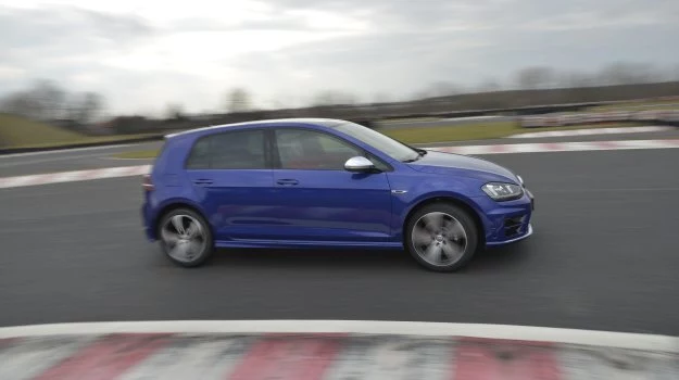 Volkswagen Golf R DSG