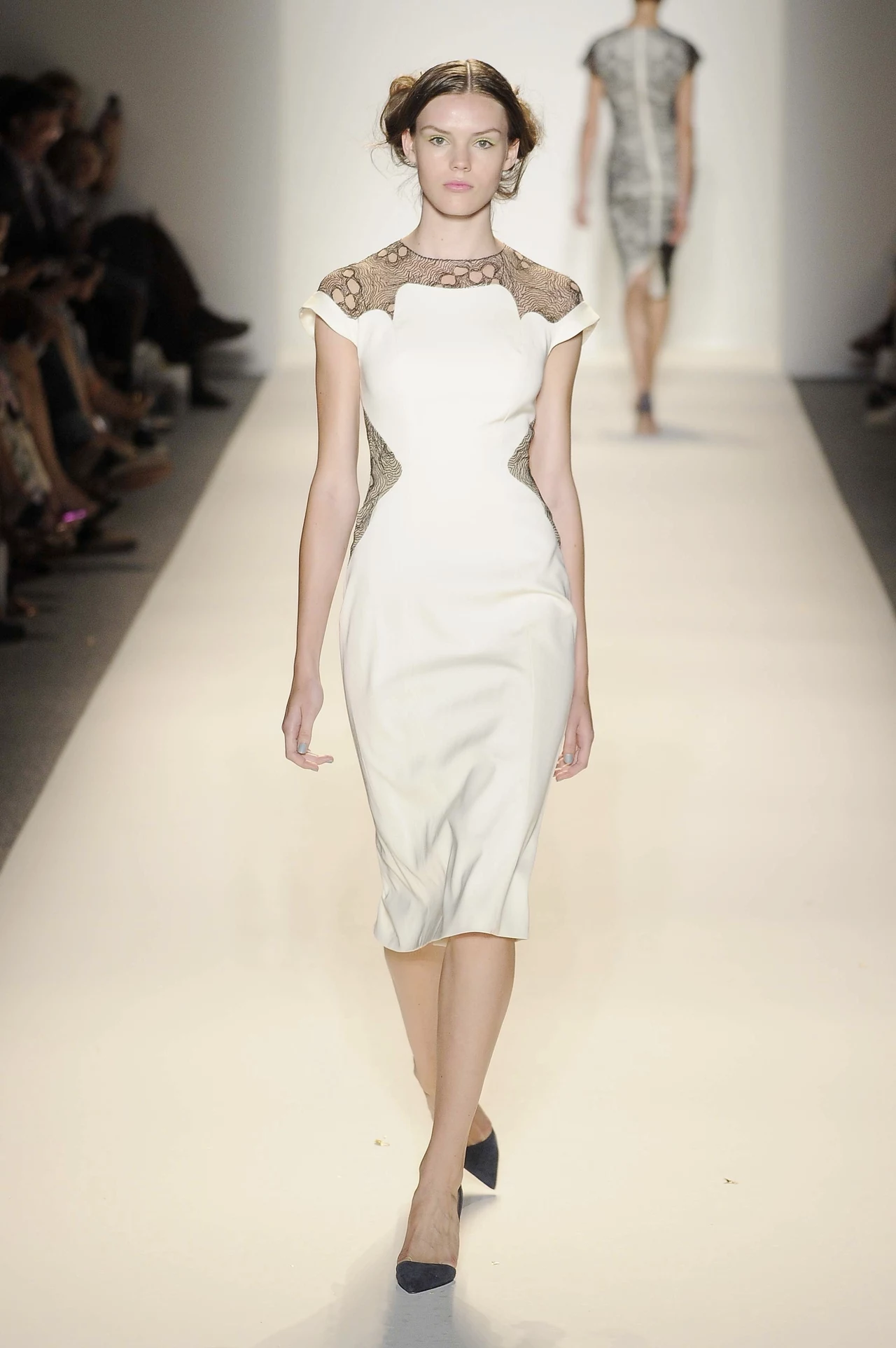 proj. Lela Rose proj. Lela Rose