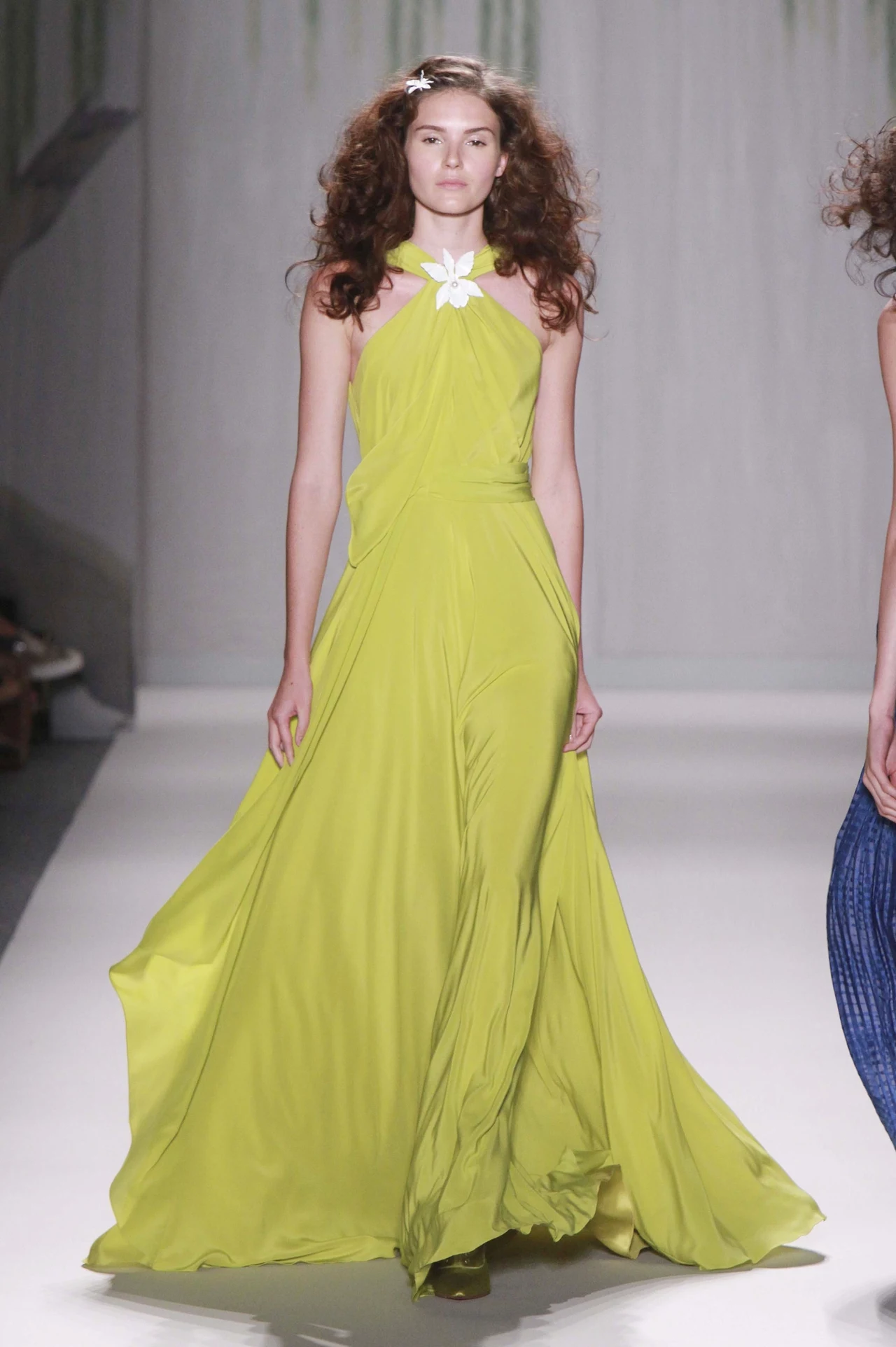 proj. Jenny Packham proj. Jenny Packham