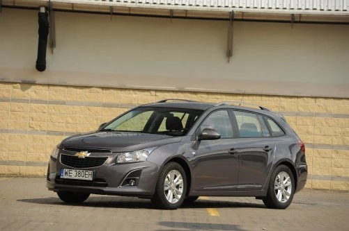 Chevrolet Cruze 1.8 kombi, rok produkcji 2012, cena 47 900 zł