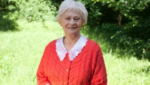 Kazimiera Utrata serialowym widzom bliżej znana jako ciocia Stasia z "Klanu". 