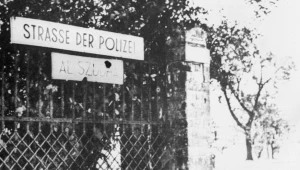 Stamm mieszkał w kamienicy przy al. Szucha, niemal naprzeciwko gmachu Gestapo