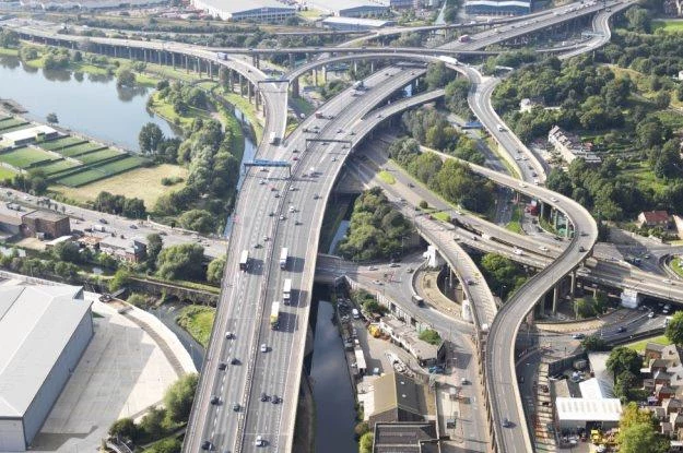 Polacy nie chcą płacić za angielskie autostrady