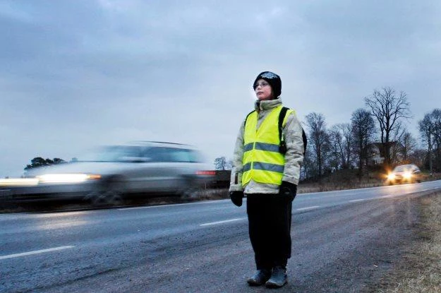 Odblaski będą musiały nosić nie tylko dzieci