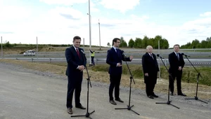 PiS, który nie wybudował kawałka drogi, krytykuje rząd Tuska