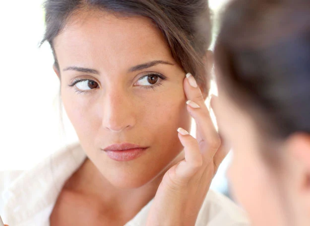 Warto zastosować olej makadamia w codziennej pielęgnacji, aby nawilżyć i odżywić skórę