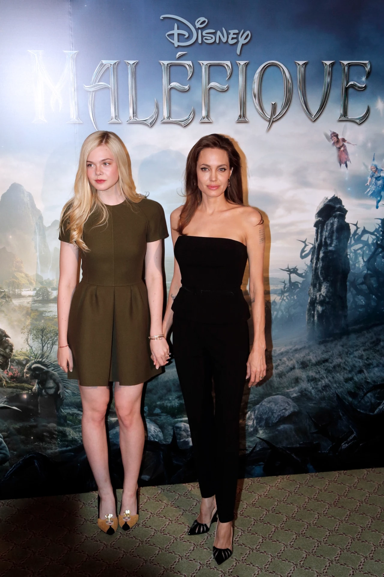 Elle Fanning i Angelina Jolie Elle Fanning i Angelina Jolie
