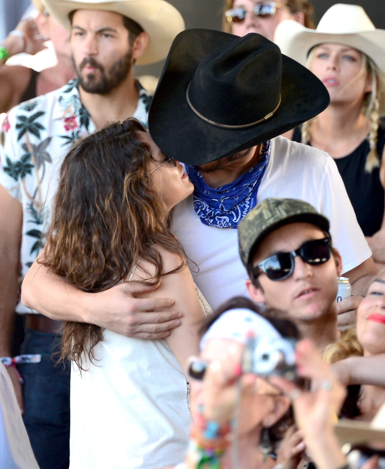 Mila Kunis i Ashton Kutcher Mila Kunis i Ashton Kutcher