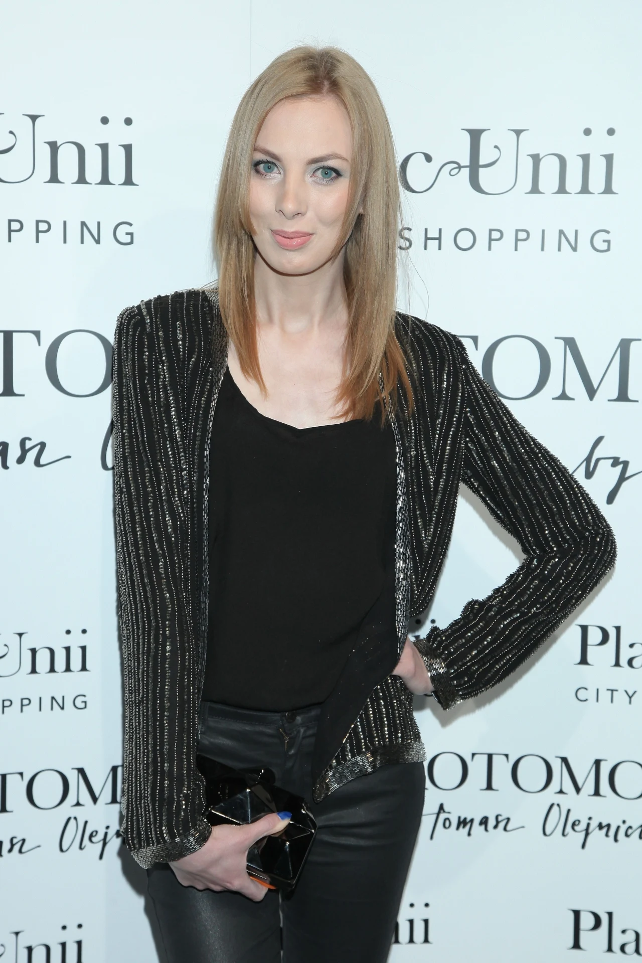 Karolina Gliniecka znana jako Charlize Mystery Karolina Gliniecka znana jako Charlize Mystery