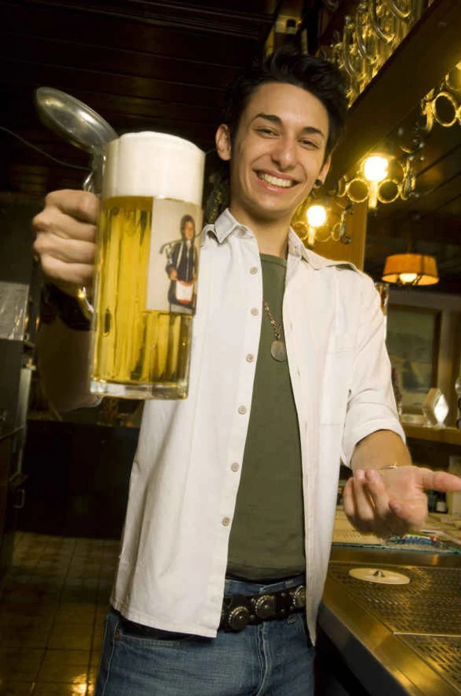 Thomas Neuwirth Thomas Neuwirth