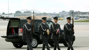 Prochy pierwszego dowódcy Dywizjonu 303 sprowadzone do Polski
